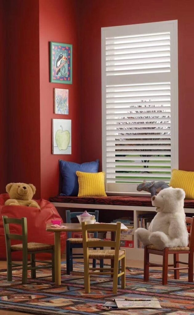shutterlux-vinyl-shutters-moisture-resistant-custom-hamilton-scarborough-oakville-markham-toronto-stcatharines