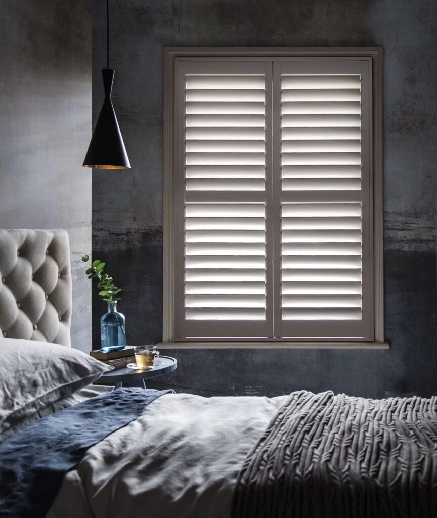 shutterlux-wood-shutters-hardwood-custom-toronto-hamilton-markham-oakville-scarborough-stcatharines
