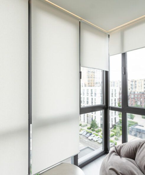 BudgetSmart Collection Affordable roller blinds with light-filtering fabrics, DIYfriendly installation, and 10 to 14 day delivery